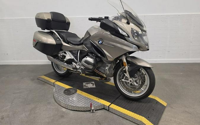 2016 BMW R 1200 RT Premium Ebony Metallic