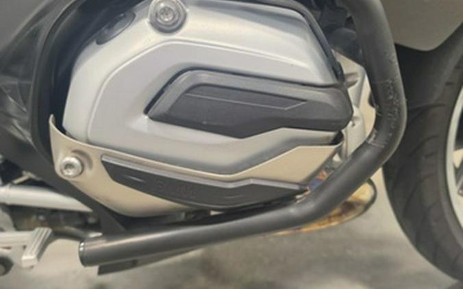 2016 BMW R 1200 RT Premium Ebony Metallic