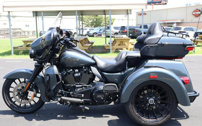 2025 Harley-Davidson Tri Glide Ultra FLHTCUTG