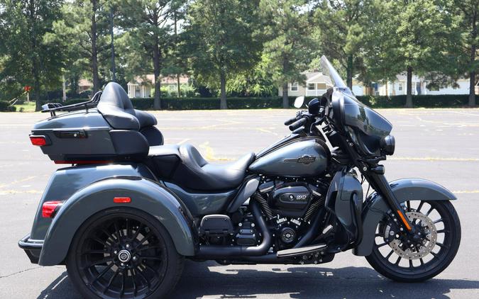 2025 Harley-Davidson Tri Glide Ultra FLHTCUTG