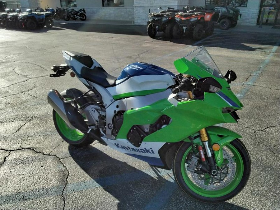 2024 Kawasaki Ninja® ZX™-10R 40th Anniversary Edition ABS