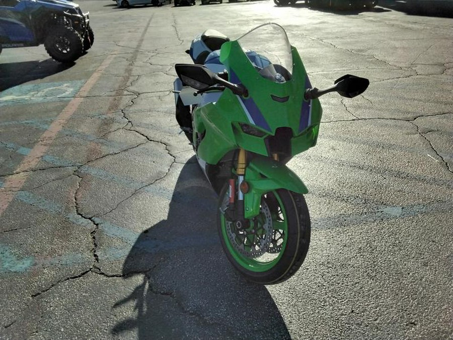 2024 Kawasaki Ninja® ZX™-10R 40th Anniversary Edition ABS