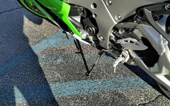 2024 Kawasaki Ninja® ZX™-10R 40th Anniversary Edition ABS