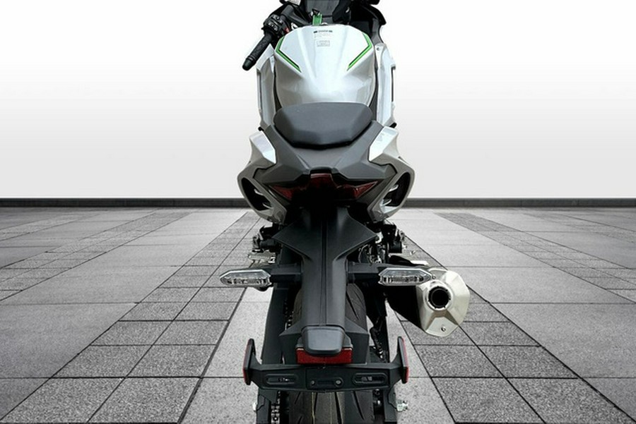 2024 Kawasaki Ninja 7 Hybrid ABS