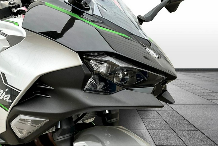 2024 Kawasaki Ninja 7 Hybrid ABS