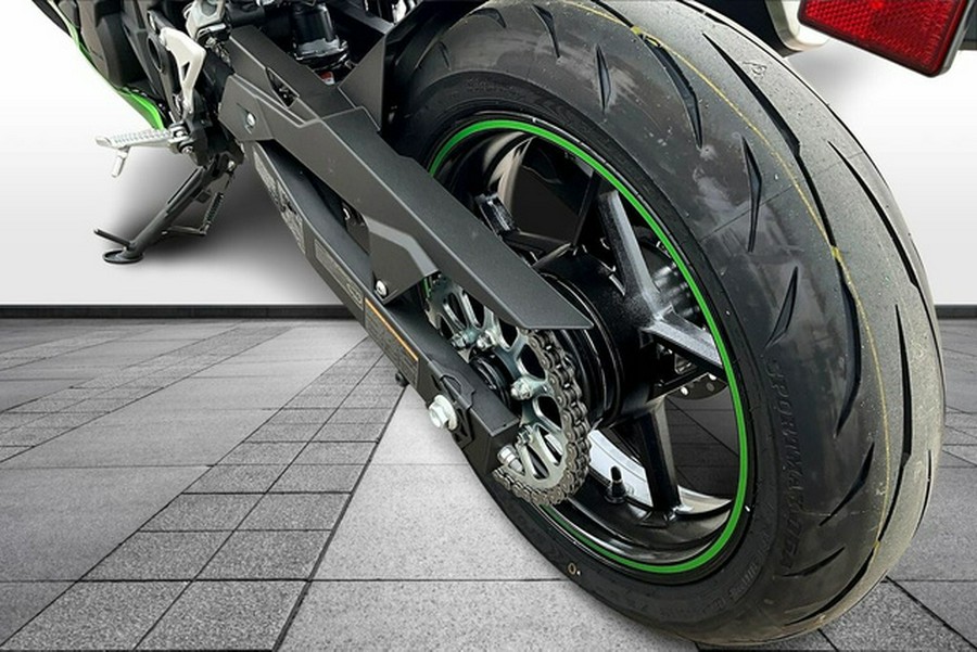 2024 Kawasaki Ninja 7 Hybrid ABS