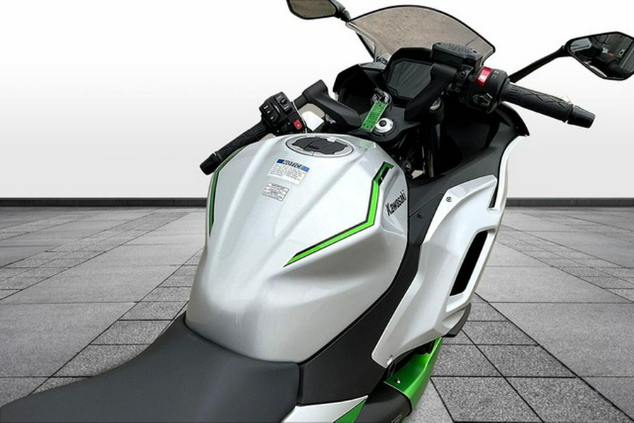 2024 Kawasaki Ninja 7 Hybrid ABS