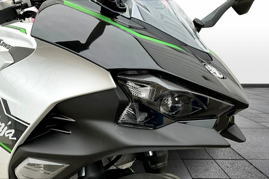 2024 Kawasaki Ninja 7 Hybrid ABS