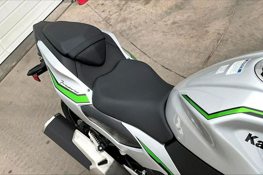 2024 Kawasaki Ninja 7 Hybrid ABS