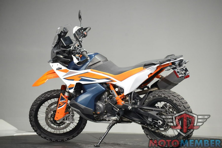2024 KTM Adventure 890 R