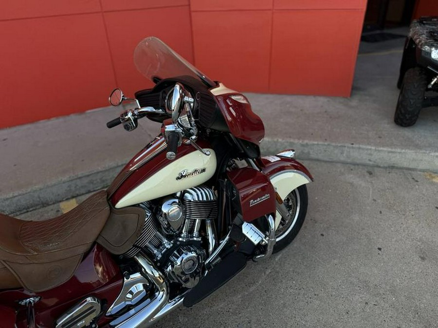 2016 Indian Motorcycle® Roadmaster® Indian Motorcycle Red and Ivory Cream