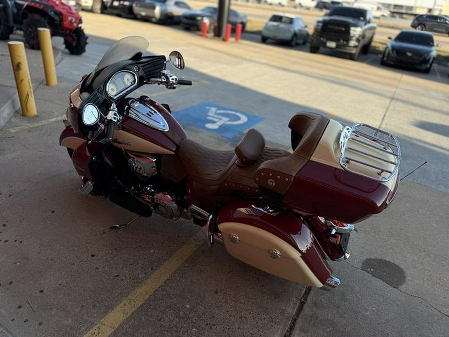 2016 Indian Motorcycle® Roadmaster® Indian Motorcycle Red and Ivory Cream
