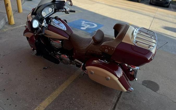 2016 Indian Motorcycle® Roadmaster® Indian Motorcycle Red and Ivory Cream