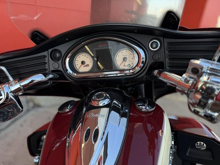 2016 Indian Motorcycle® Roadmaster® Indian Motorcycle Red and Ivory Cream