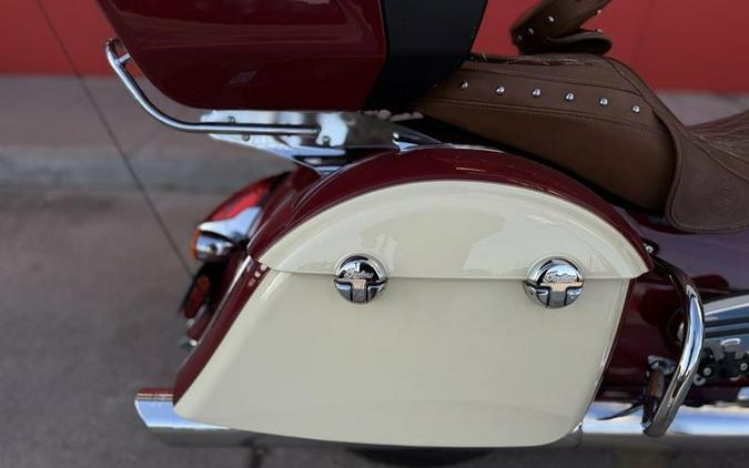 2016 Indian Motorcycle® Roadmaster® Indian Motorcycle Red and Ivory Cream