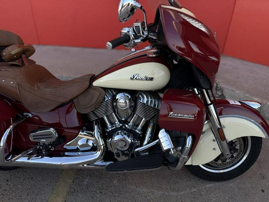 2016 Indian Motorcycle® Roadmaster® Indian Motorcycle Red and Ivory Cream