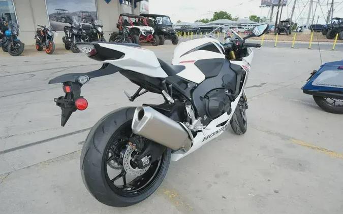 2026 HONDA CBR1000R