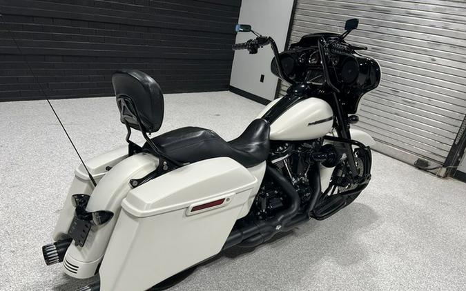 2018 Harley-Davidson FLHXS - Street Glide Special