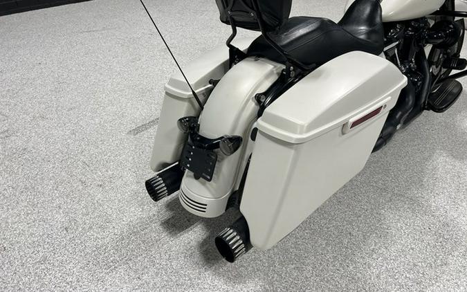 2018 Harley-Davidson FLHXS - Street Glide Special