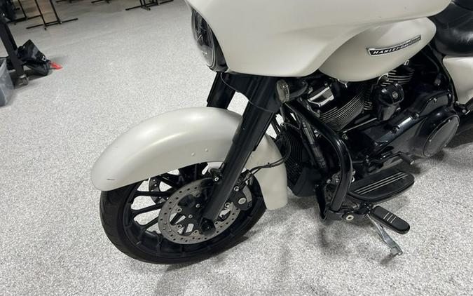 2018 Harley-Davidson FLHXS - Street Glide Special
