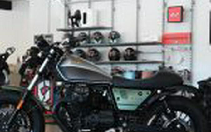 2021 Moto Guzzi V9 Bobber