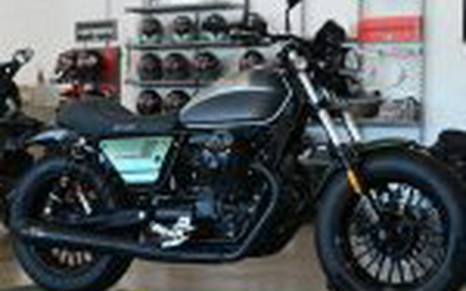 2021 Moto Guzzi V9 Bobber