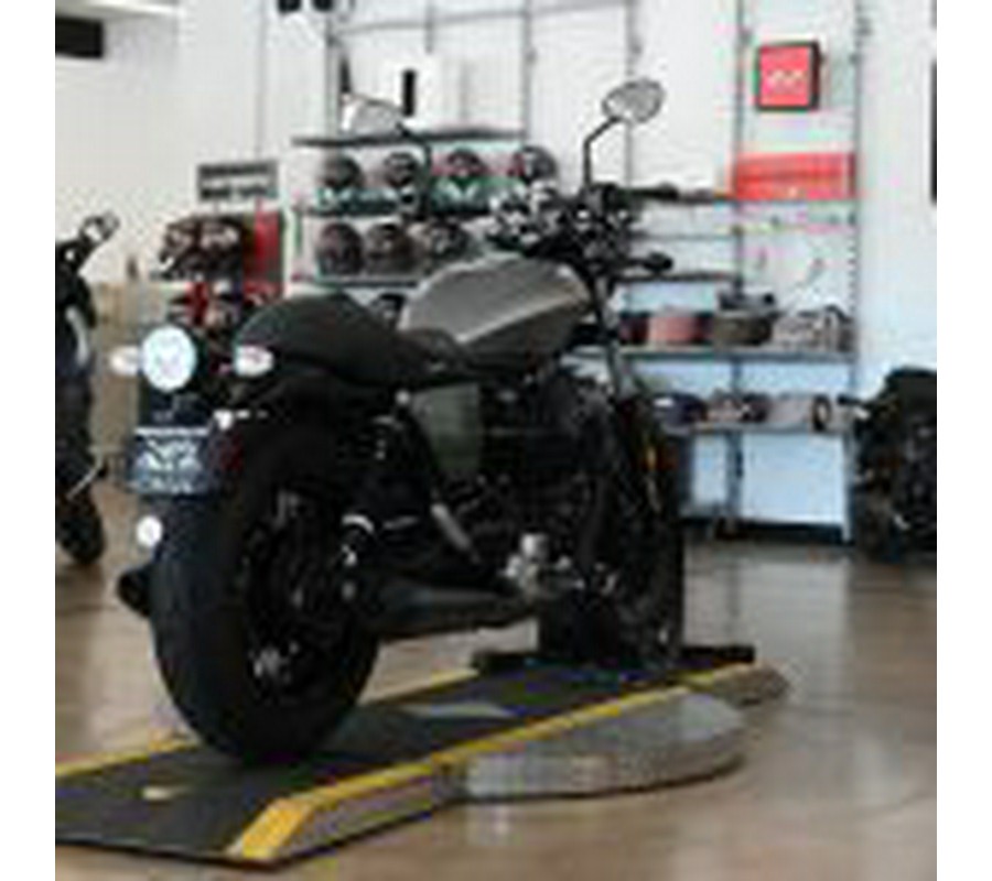 2021 Moto Guzzi V9 Bobber