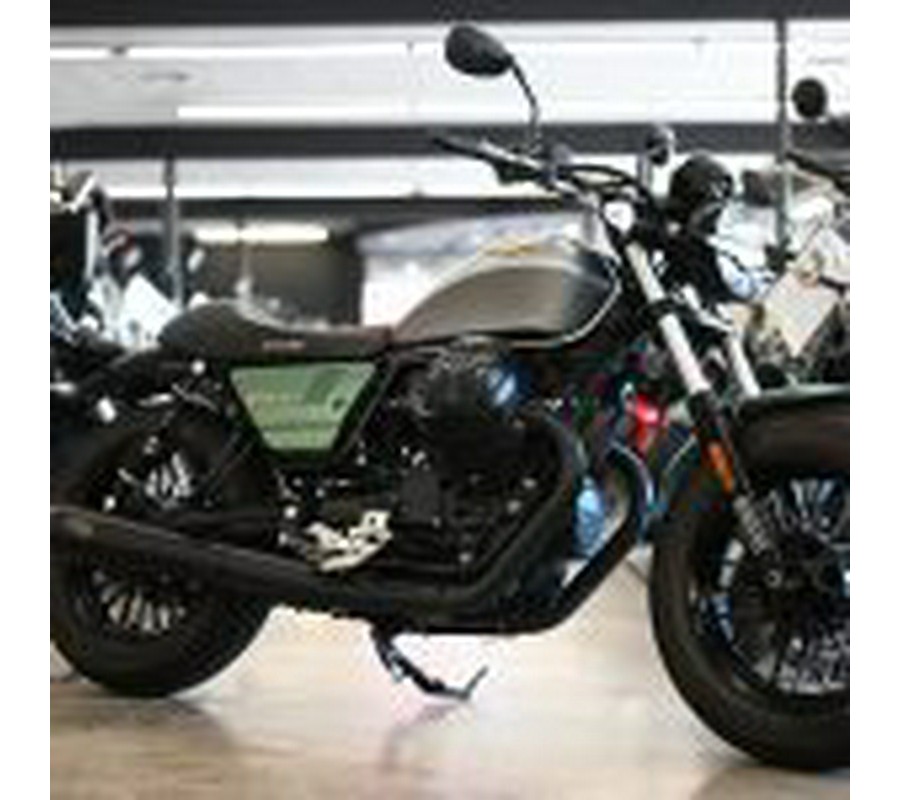 2021 Moto Guzzi V9 Bobber