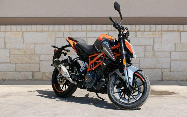 New 2023 KTM 390 DUKE