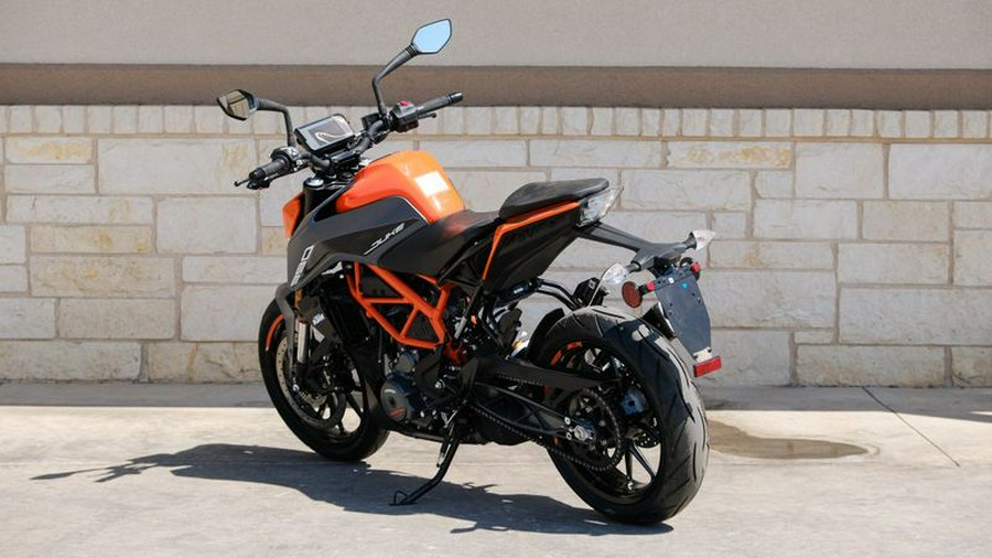 New 2023 KTM 390 DUKE