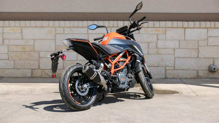 New 2023 KTM 390 DUKE