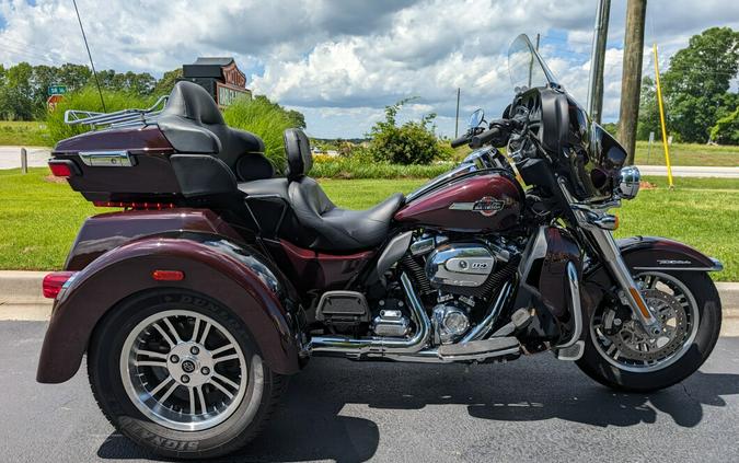 2022 Harley-Davidson Tri Glide Ultra Midnight Crimson/Vivid Black