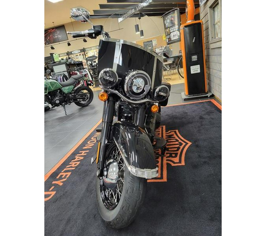 2019 Harley-Davidson® FLHC - Softail® Heritage Classic