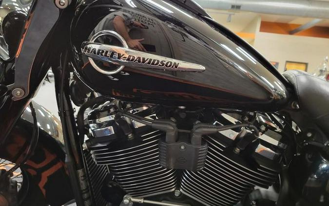 2019 Harley-Davidson® FLHC - Softail® Heritage Classic