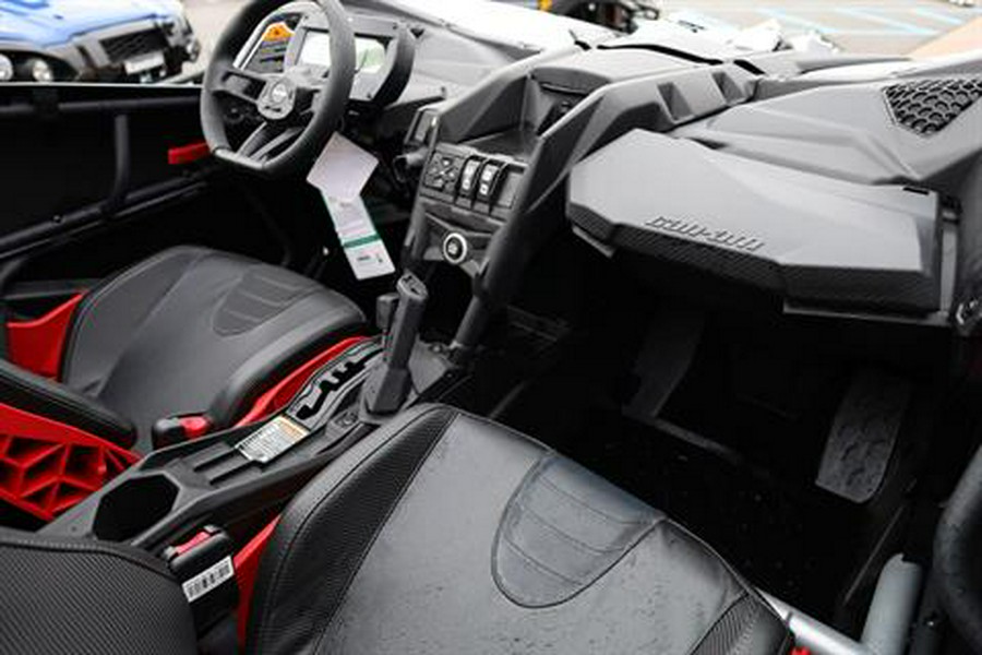 2025 Can-Am Maverick X3 X MR Turbo RR 72