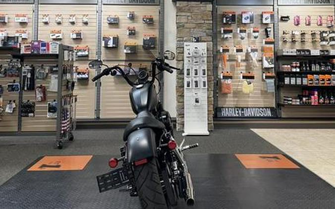 2013 Harley-Davidson® XL883N - Sportster® Iron 883™