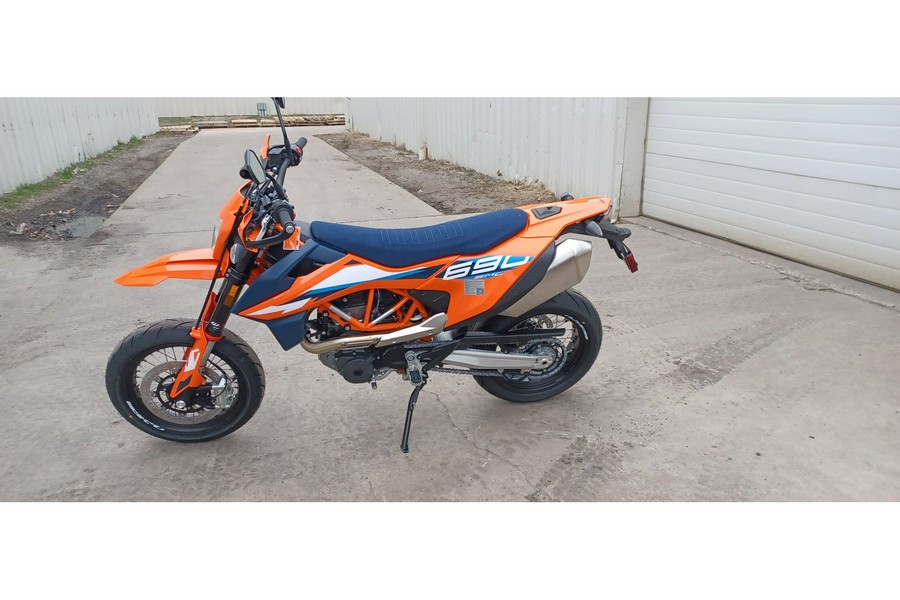 2023 KTM 690 SMC R