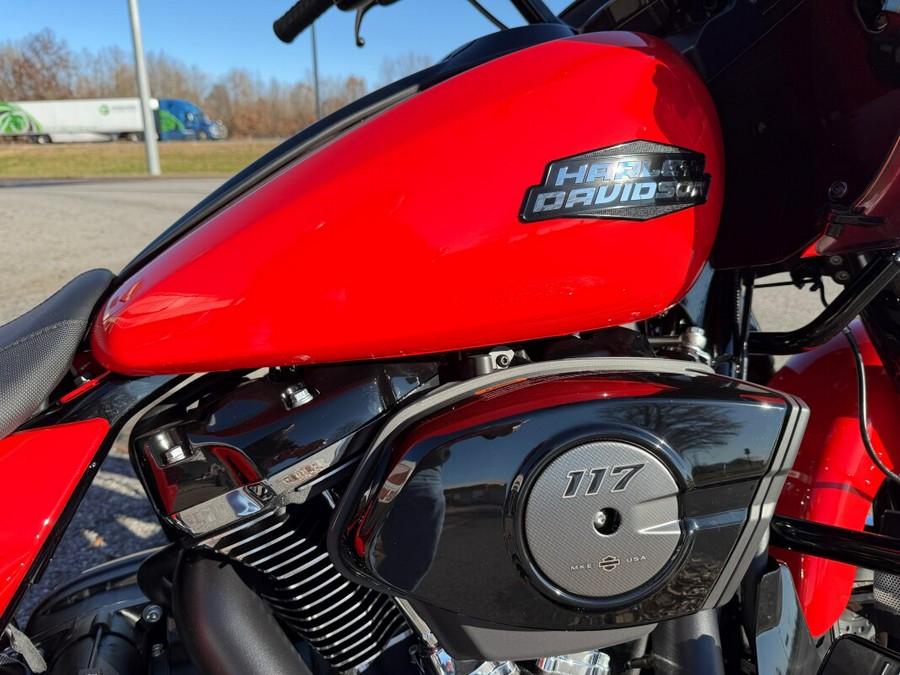 2026 Harley-Davidson® Road Glide® Blood Orange - Black