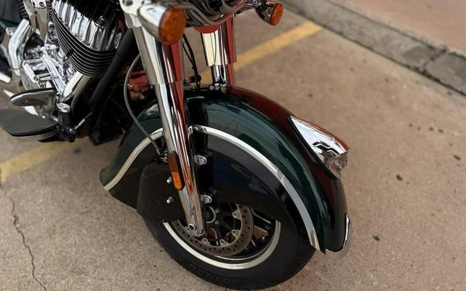 2018 Indian Motorcycle® Springfield® ABS Metallic Jade over Thunder Black