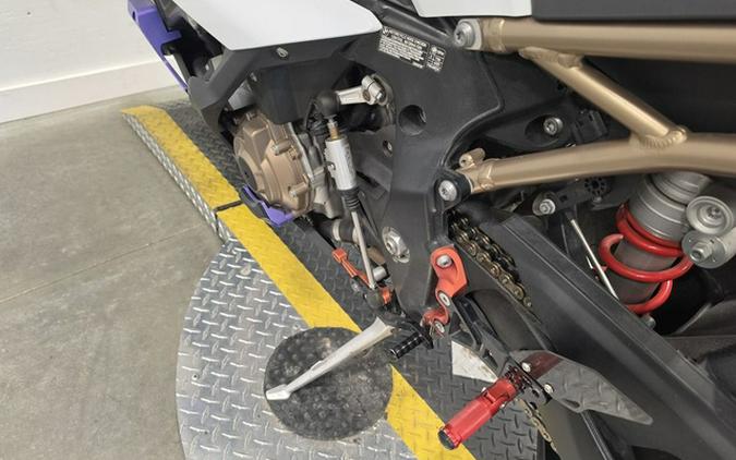 2022 BMW S 1000 RR Light White Racing Blue Racing Red