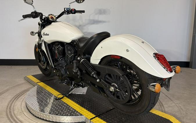 2016 Indian Motorcycle® SCOUT, 900, SOLID PEARL WHITE 49S