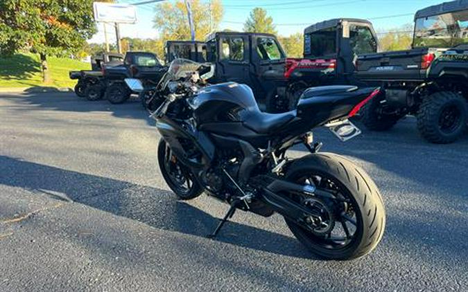 2025 Yamaha YZF-R7