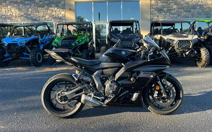2025 Yamaha YZF-R7