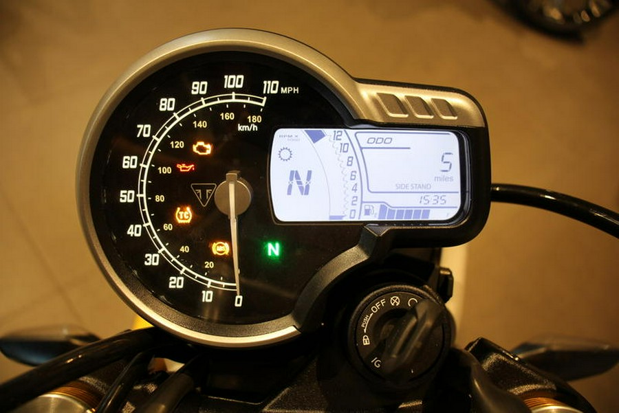 2026 Triumph SCRM400X