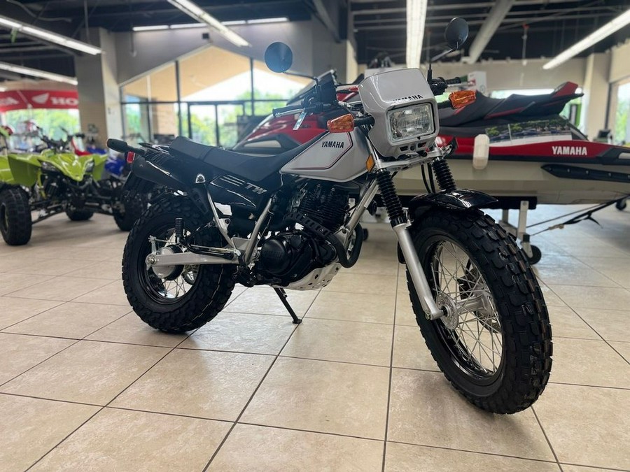 2027 Yamaha TW200