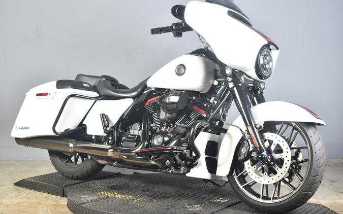 2021 Harley-Davidson CVO Street Glide Great White Pearl