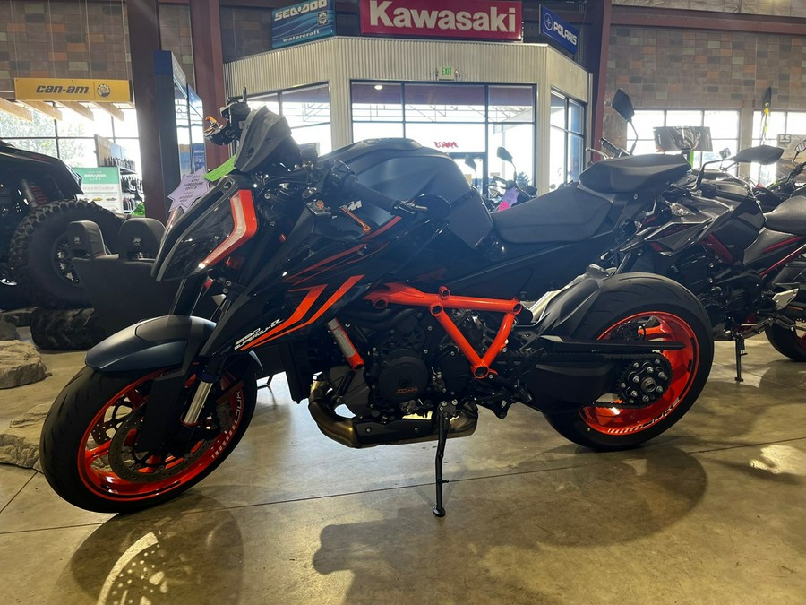 2022 KTM SUPER DUKE 1290 R