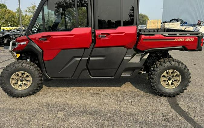 2025 Can-Am® Defender MAX Limited HD10