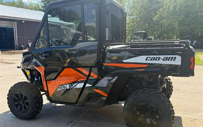 2025 Can-Am Defender DPS CAB
