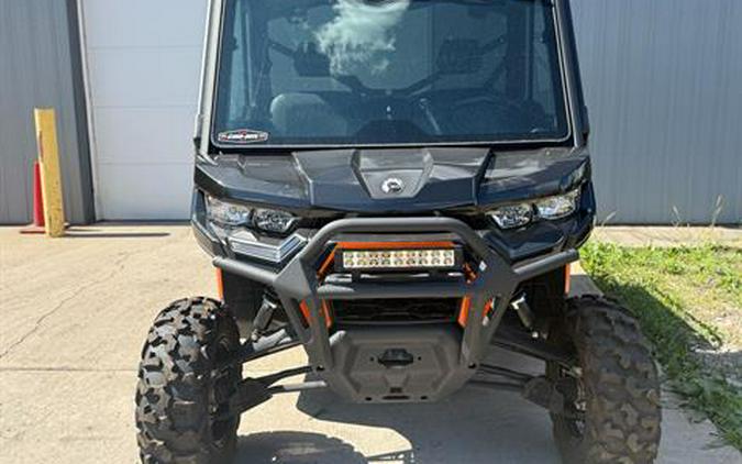 2025 Can-Am Defender DPS CAB